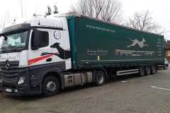 964b64c9-8b9e-49b1-b445-23b4c58ed051