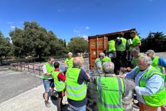 ee806165-c489-4a43-ab5d-30c1684bd5e5