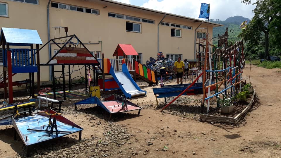 Llega el contenedor a Sierra Leona