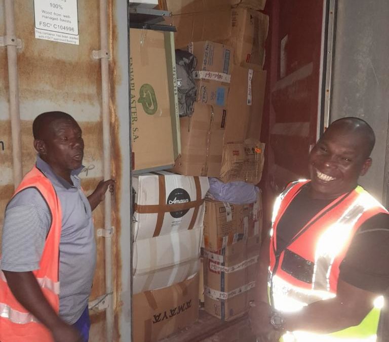 LLEGADA DE CONTENEDOR A MOZAMBIQUE