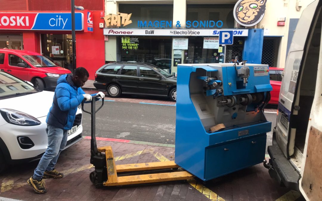 DONACIÓN de REPARACIÓN DE CALZADO URBASA  (29-12-2022)