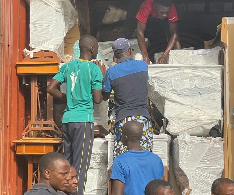 LLEGADA DE CONTENEDOR A SIERRA LEONA (04-03-2024)