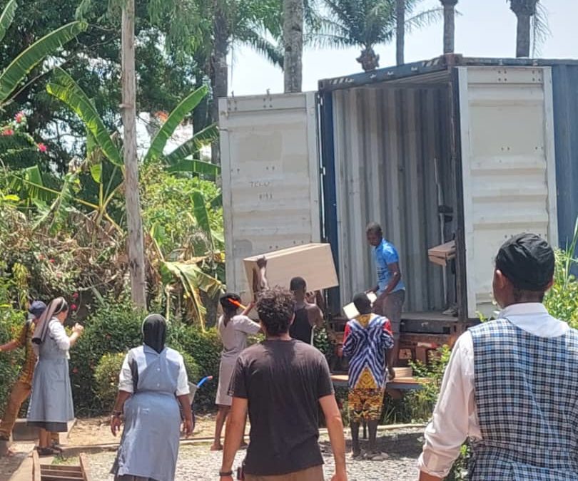 LLEGADA DE CONTENEDOR A SIERRA LEONA (27-04-2024)