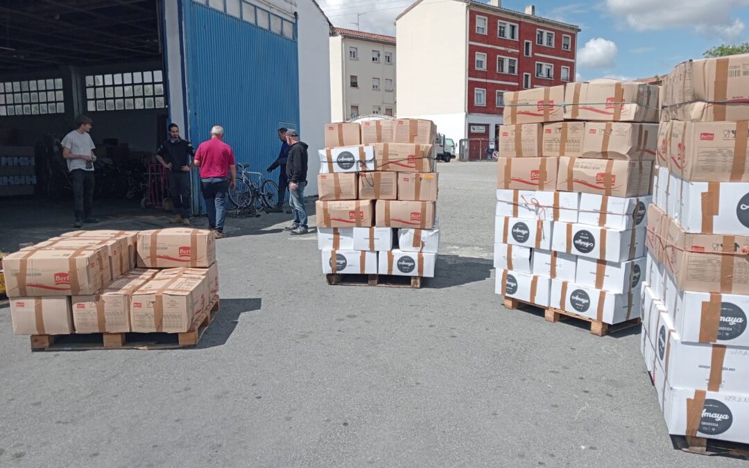 DONACIÓN DEL GRUPO DE APOYO A AYUDA CONTENEDORES DE ALSASUA (12-06-2024)