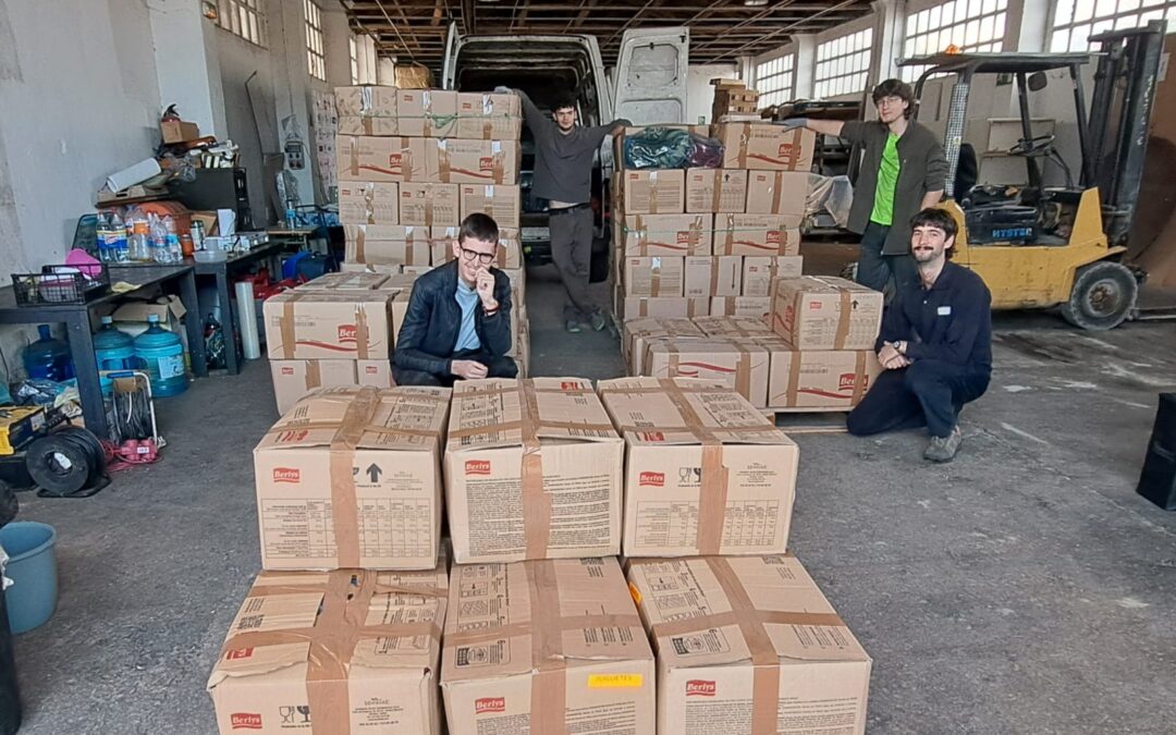 DONACIÓN DEL GRUPO DE APOYO A AYUDA CONTENEDORES DE ALSASUA (24-10-2024)