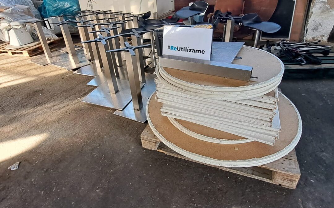 DONACIÓN DE MATERIAL CAIXABANK-PROGRAMA «REUTILÍZAME» (08-10-2024)