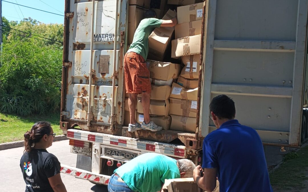 LLEGADA DE CONTENEDOR A URUGUAY (ONGD UPASUNQU) (06-11-2024)