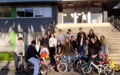 DONACIÓN DE JESUITINAS, LARRAMENDI Y ELAIENEA IKASTetxea DE DONOSTI (18-12-2024)