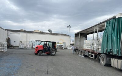 DONACIÓN DE CONSERVAS del GRUPO ALIMENTARIO IAN. CARRETILLA (24-01-2025)