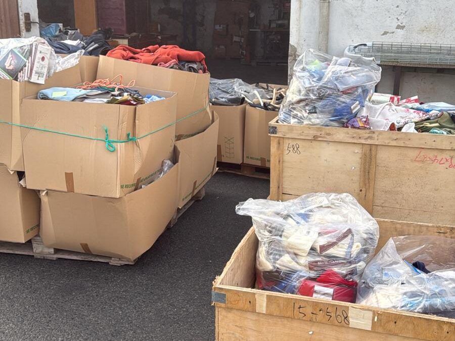 Donación de Confecciones Vitori de Pamplona (10-01-2025)