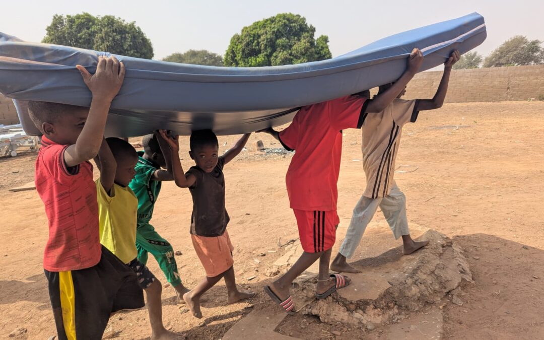 LLEGADA CONTENEDOR A SENEGAL (ONG DIMBALE) (09-02-2025)