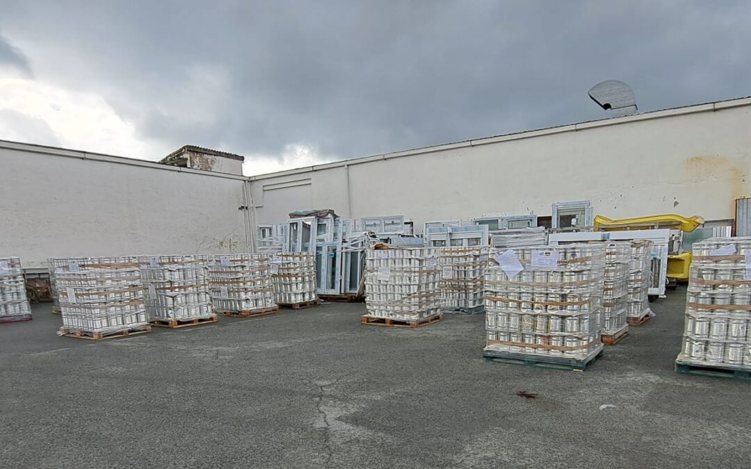 DONACIÓN DE CONSERVAS del GRUPO ALIMENTARIO IAN. CARRETILLA (11-02-2025)