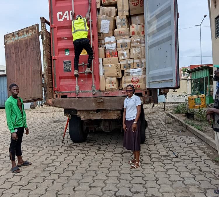 LLEGADA DE CONTENEDOR A BENÍN (31-03-2025)