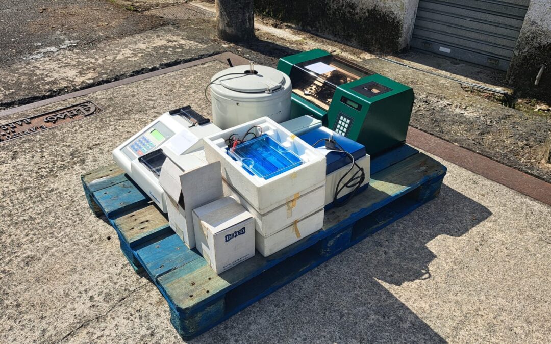 DONACIÓN DE EQUIPO PARA ANÁLISIS CLÍNICOS (23-05-2025)