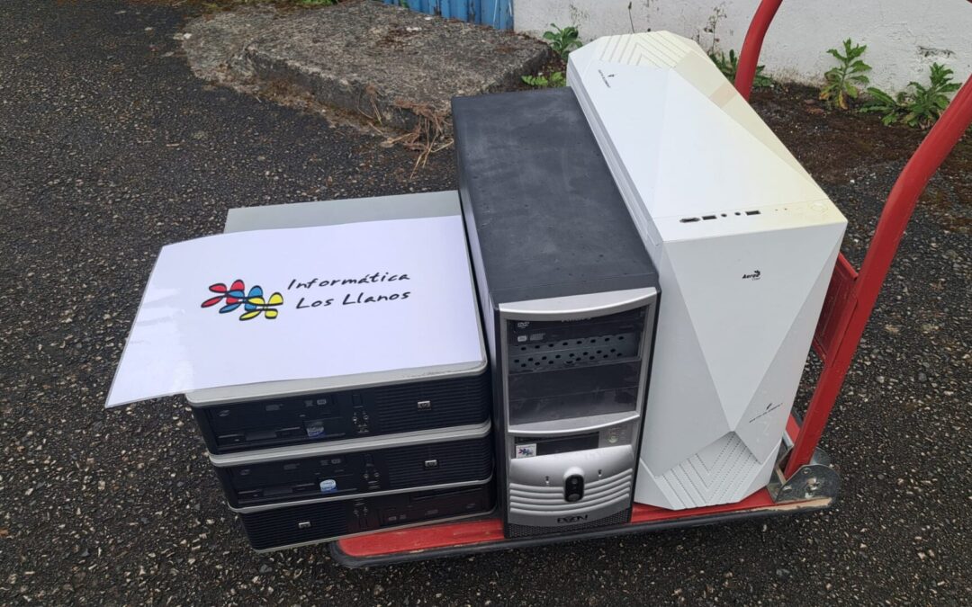 DONACIÓN DE INFORMÁTICA LOS LLANOS (06-05-2025)