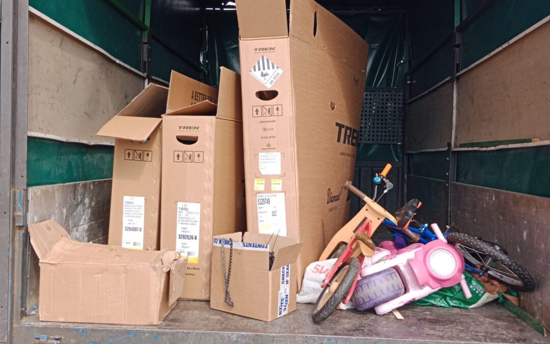 DONACIÓN DE MATERIALES DE IRUÑA BIKES (03-07-2025)