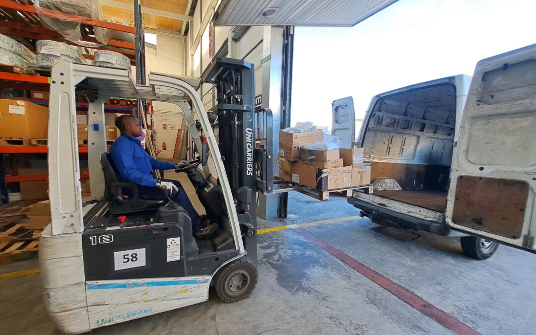 Donación de la Ferretería Irigaray (10-10-2025)