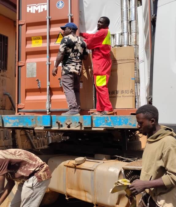 LLEGADA DE UN CONTENEDOR A CAMERÚN (13-12-2025)