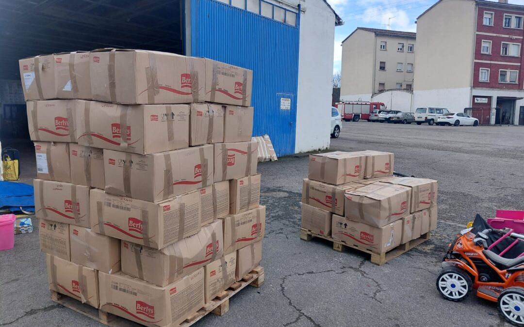 DONACIÓN DEL GRUPO DE APOYO A AYUDA CONTENEDORES DE ALSASUA (14-01-2026)